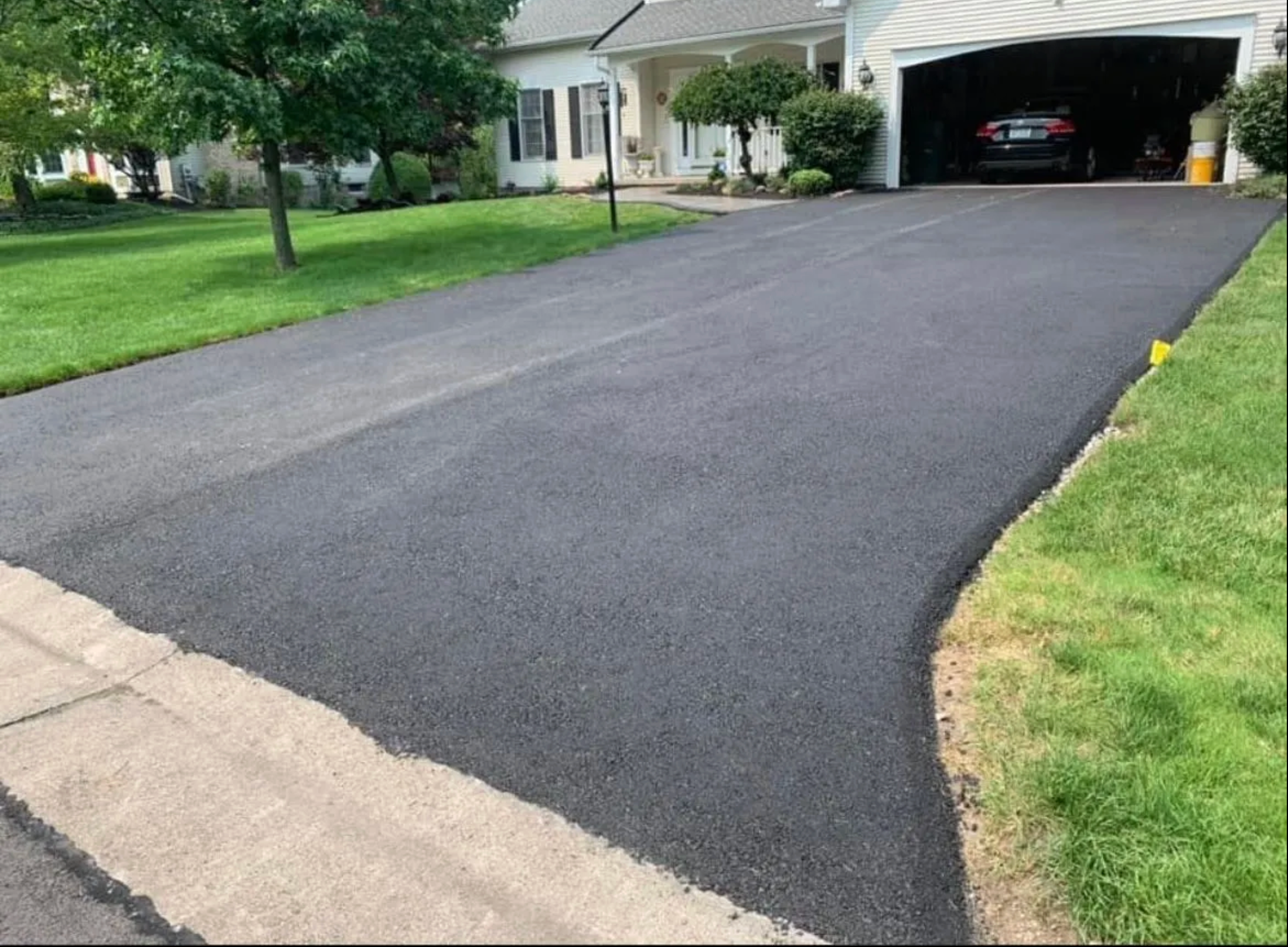 Asphalt driveway Monroe County NY